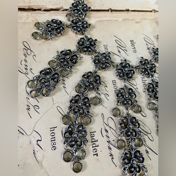 Vintage Goldette silver tone & smoke grey crystal waterfall statement necklace - Picture 9 of 11